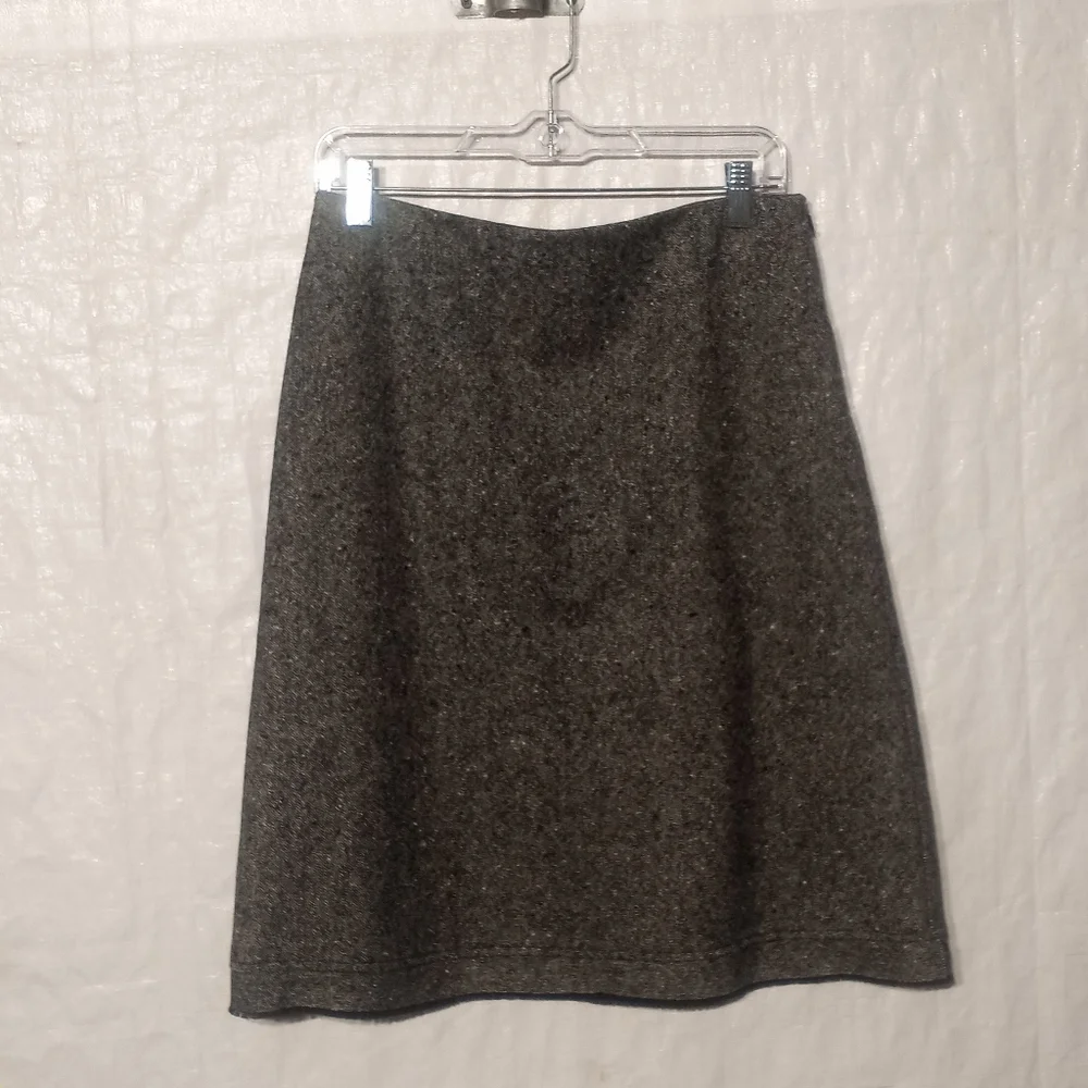TONO SU TONO Black & Cream Wool/Cashmere Tweed Skirt w/Fringed Hemline, Size 10